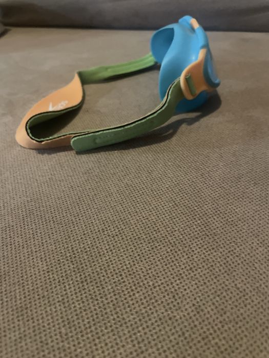 Очила за плуване speedo