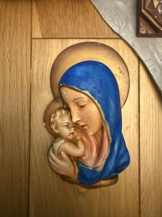 Старинни икони-6 евро брой