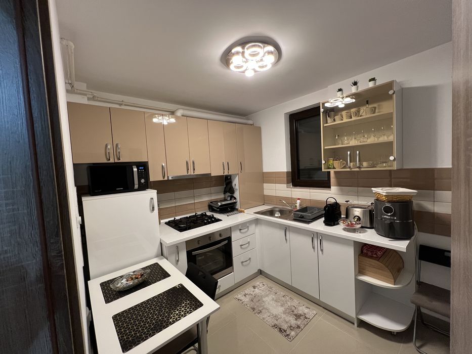 Inchiriez apartament Otopeni