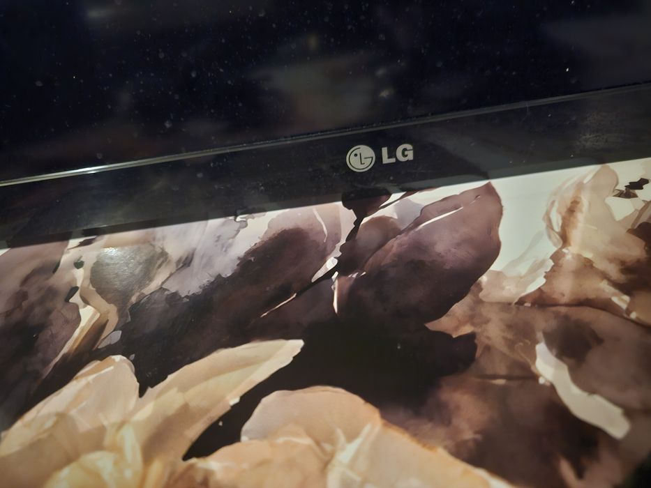 Monitor  calculator  led marca LG  ecran 27 inch.