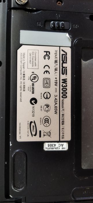 Ноутбук сименс  на запчасти