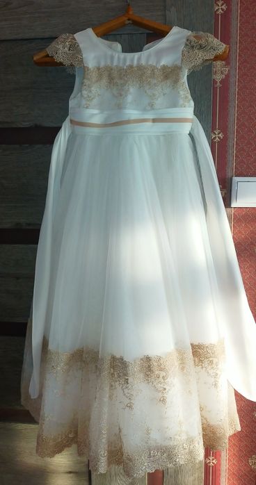 Нарядное платье для девочки