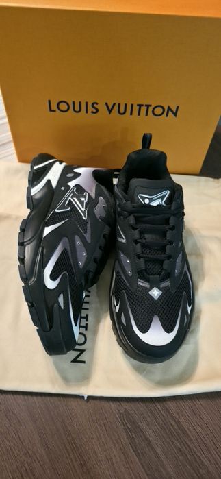 Louis vuitton sneakers black