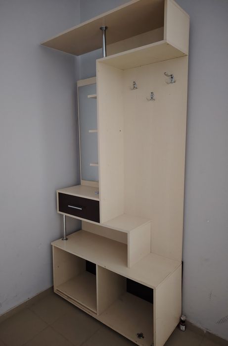 Продам прихожую недорого