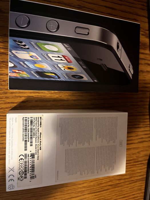 Cutie Apple Iphone 4