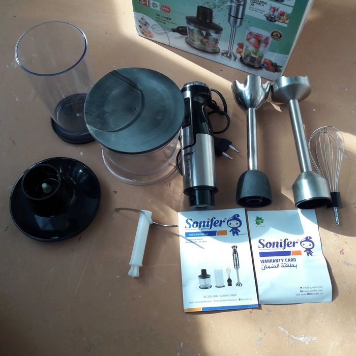 Блендер в каробке