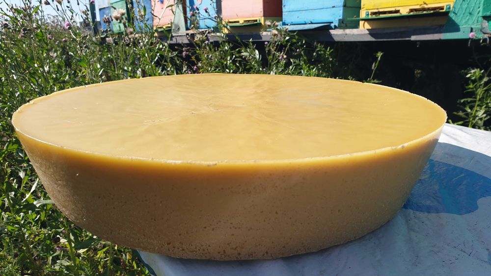 Продам воск пчелиный