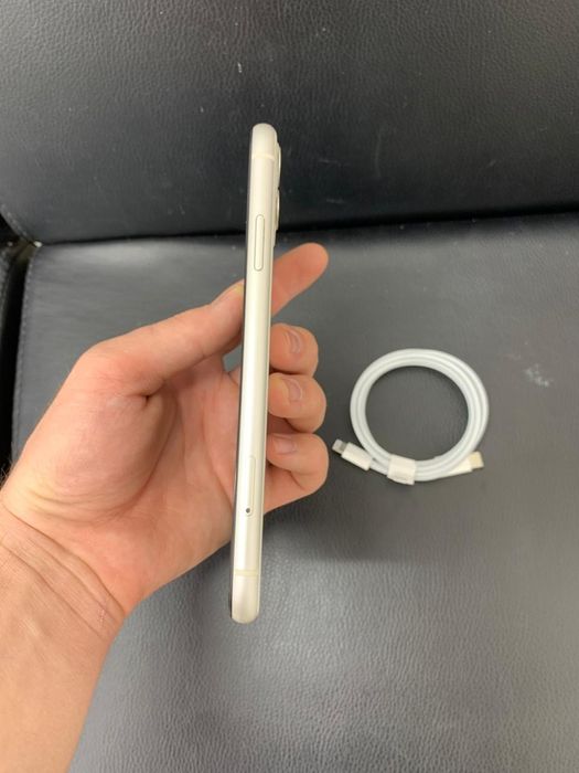 Айфон 11 в отличном состоянии