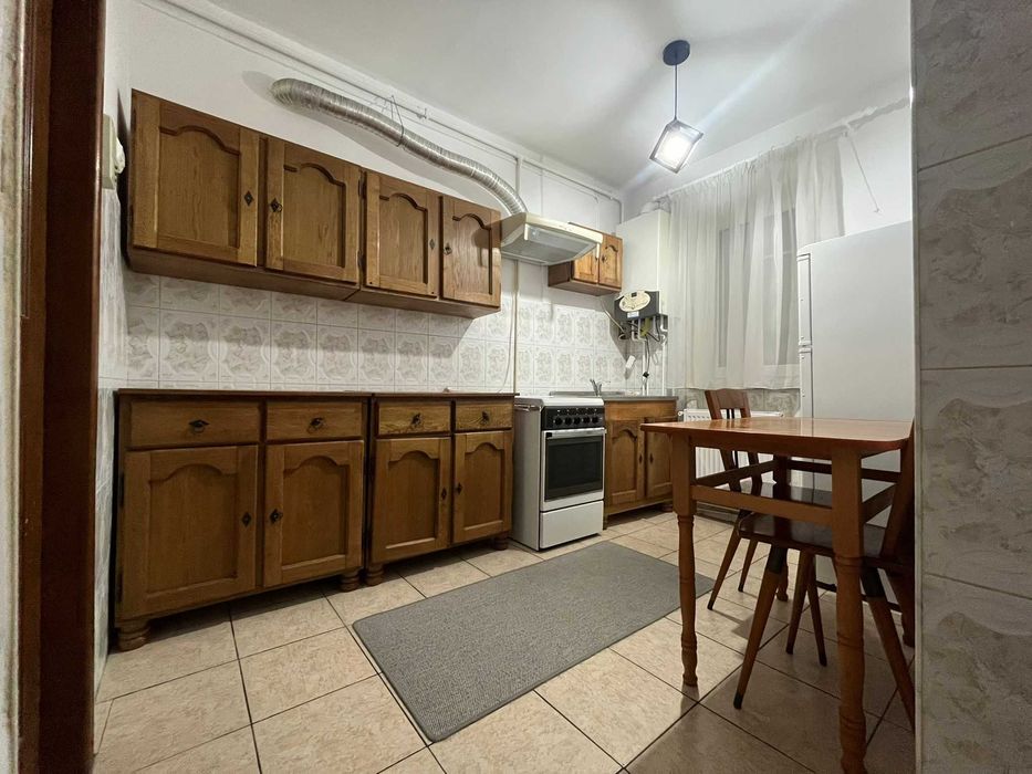 Închiriez apartament 3 camere, După Zid, Mediaș