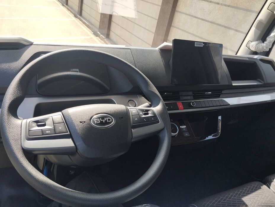 BYD T5 EV — To‘liq Elektr Yuk Mashinasi