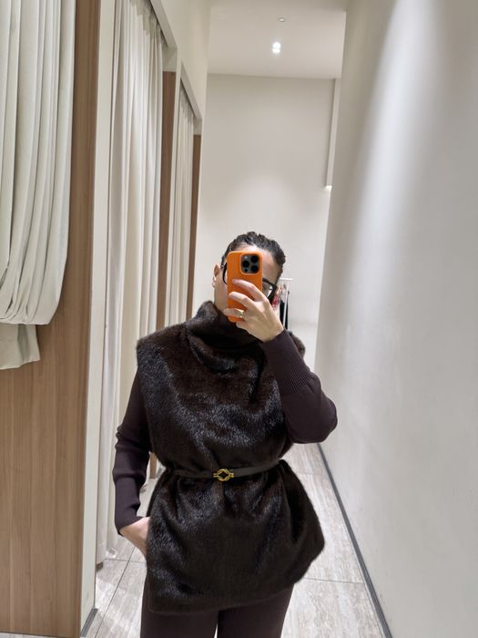 Манишки и эко шубки