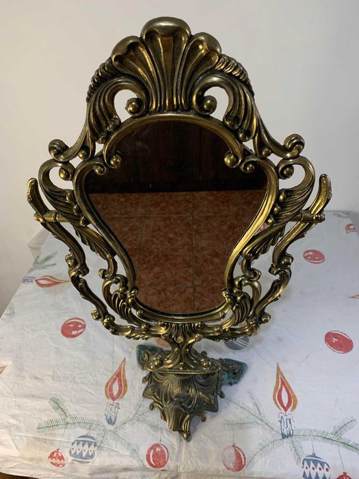 Oglinda vintage din bronz