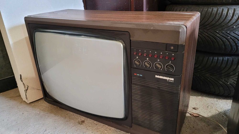 Телевизор Електрон В.Търново от соца ретro ne raboti