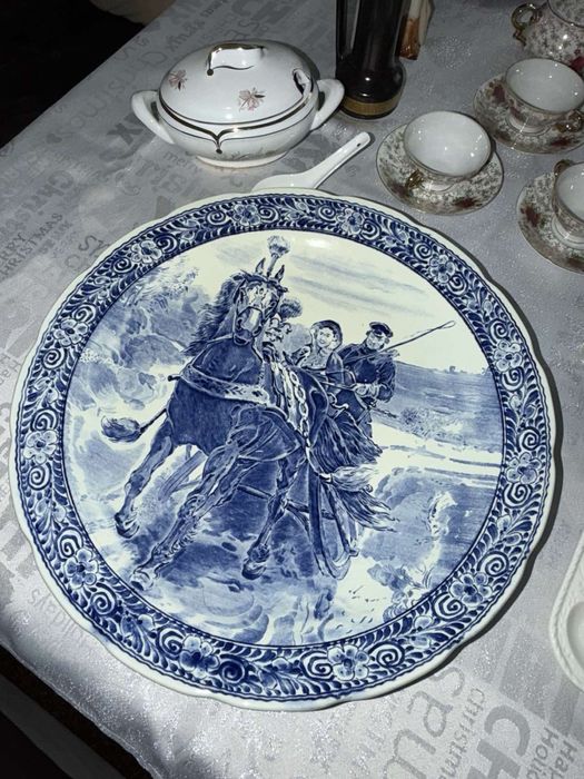 Белгийски порцелан,сервизи