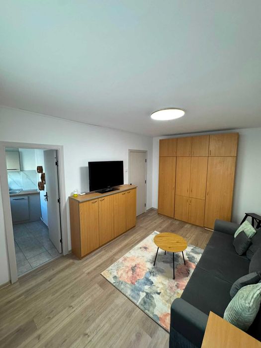 Proprietar, inchiriez garsoniera renovata strada Zorilor