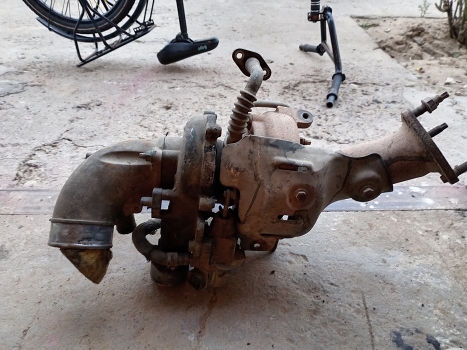 Продаю турбина Тоиота прадо 120 дизелл