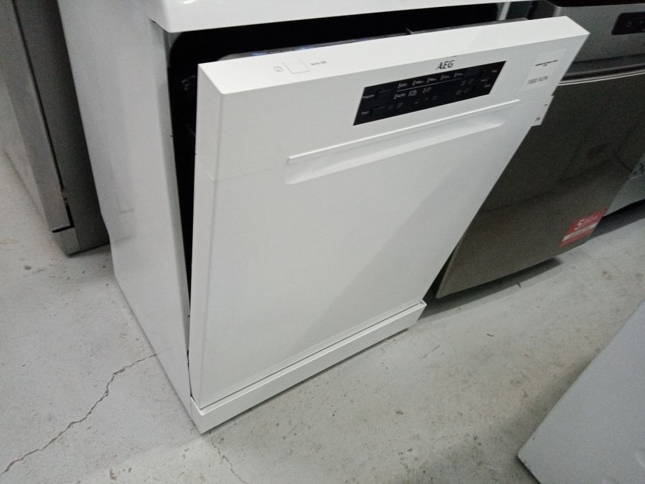 Aeg mașina de spălat vase