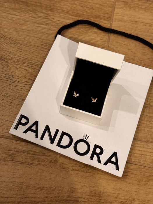 Пандора обеци Pandora