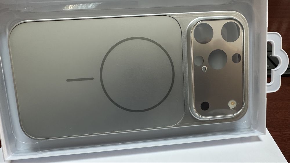 Husa cu aspect de iphone 17 pro max