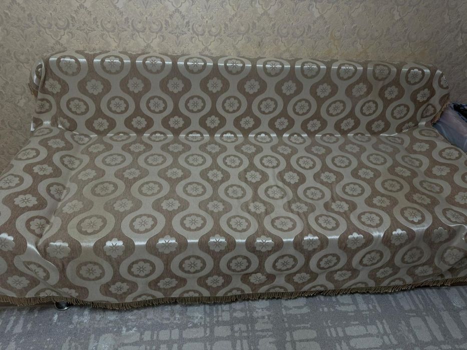 Срочно продам диван