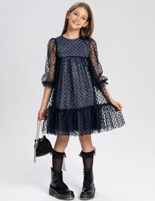 Продам новое нарядное платье для девочки