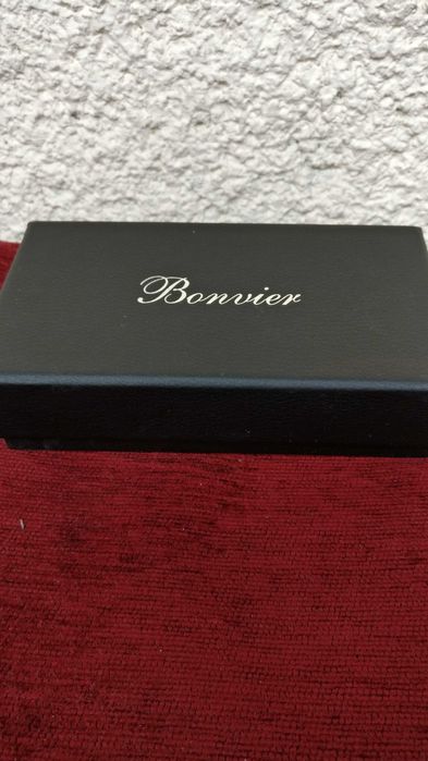 Елегантен ръчен часовник