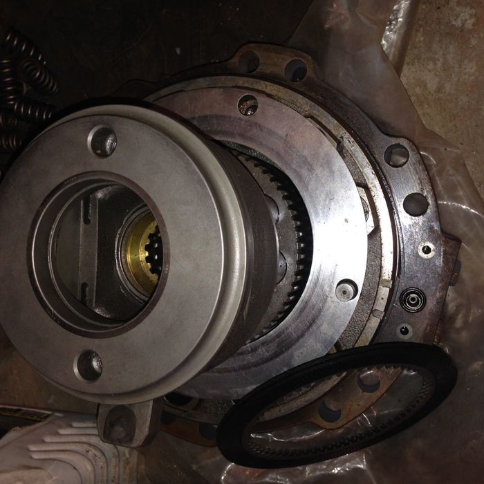 Экскаватор Хундаи 305 лс 7