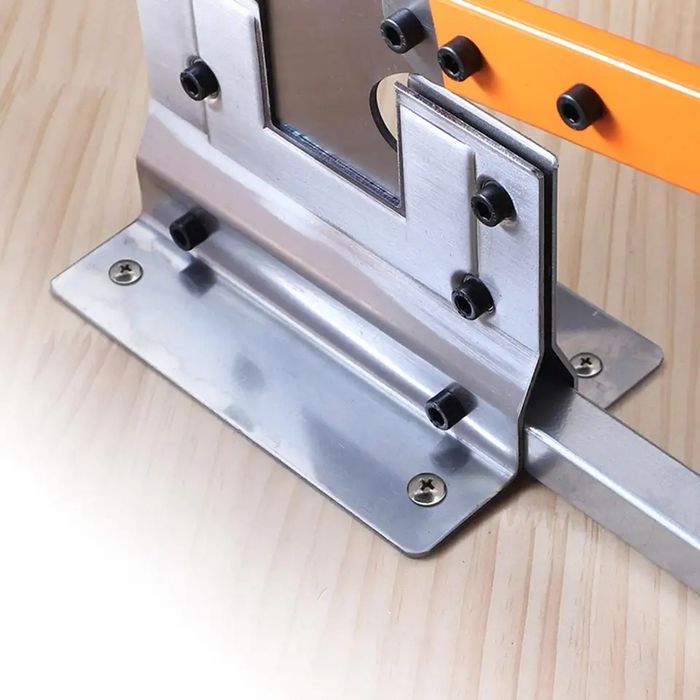 Инструмент ножица за рязане на  профили