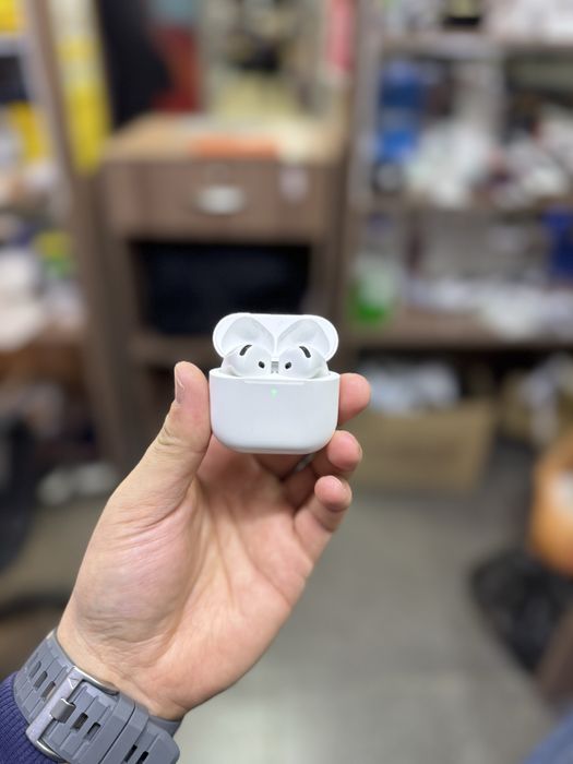 AirPods 4 / оригинал