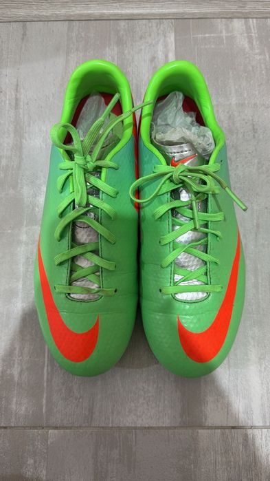 Футболни обувки.