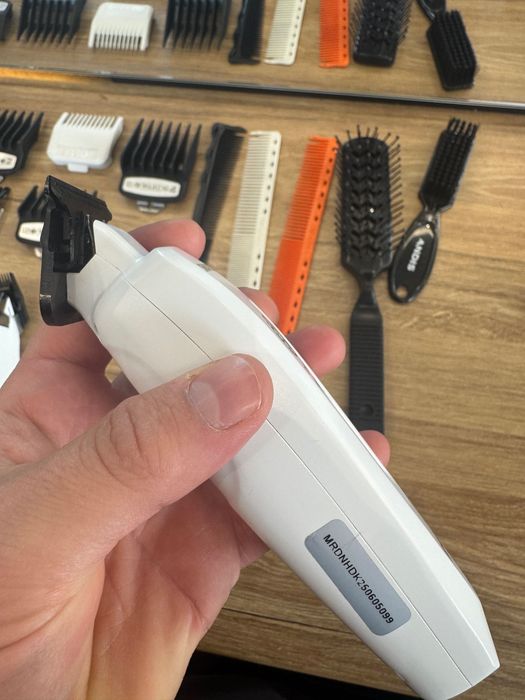 Mașina de tuns și trimmer Mrd Smartbrain