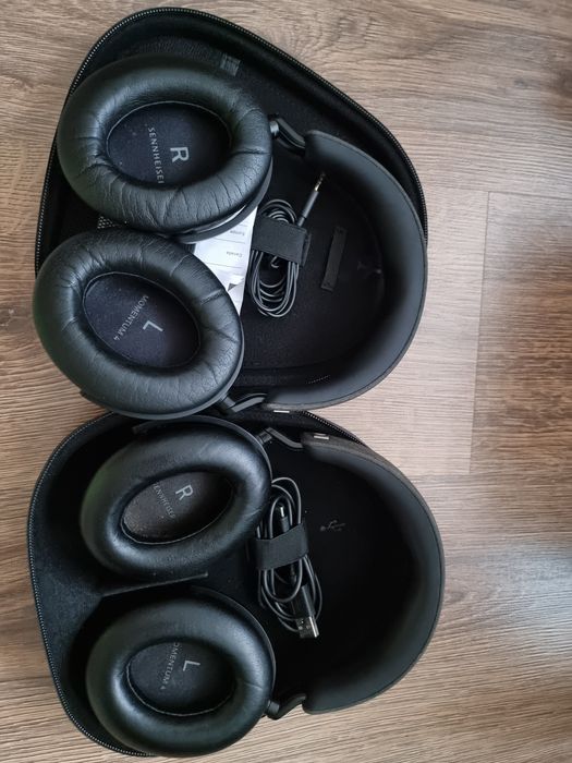 Sennheiser momentum 4 căști over ear cu ANC - citiți bine anuntul