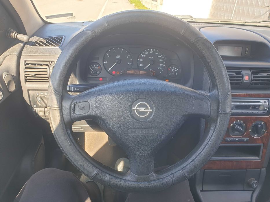 Opel Astra 1999 1.6