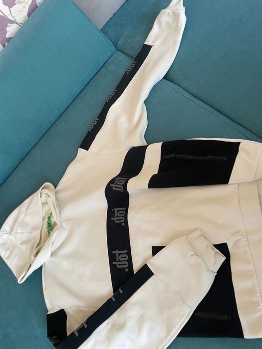 Суичер нана марката Dot