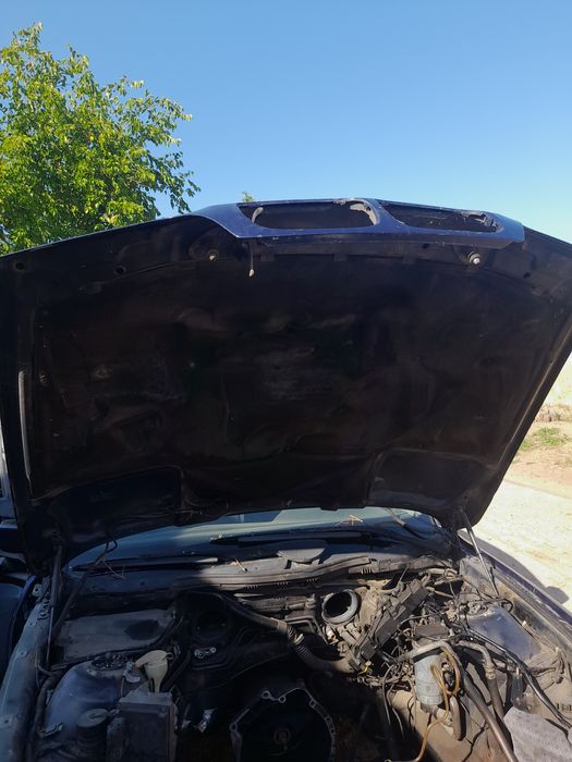 Преден капак за бмв е39