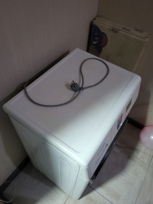 Продам стиральную машину