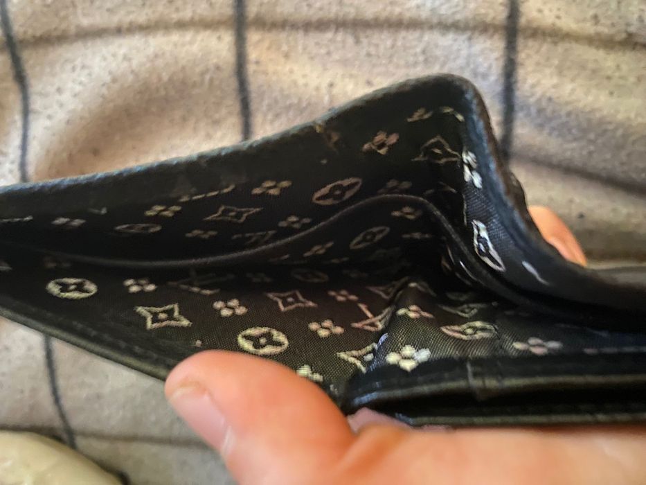 Протфейл Louie Viton