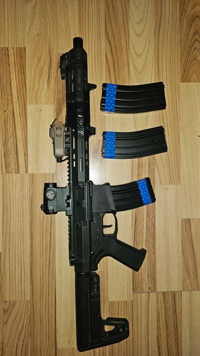 ar15 AEG airsoft aproape ca nou