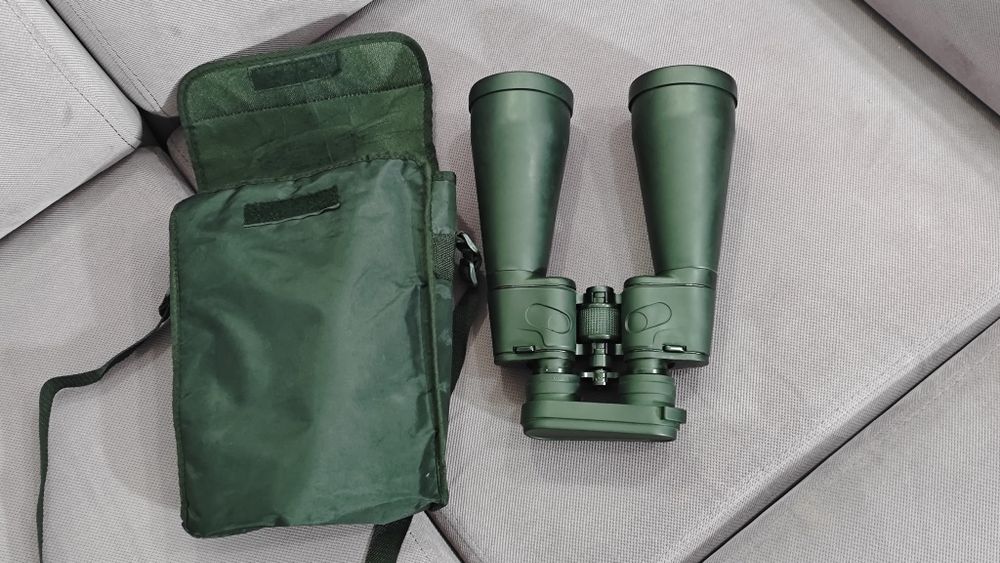 Binoclu celestron Skymaster 15x70 negru