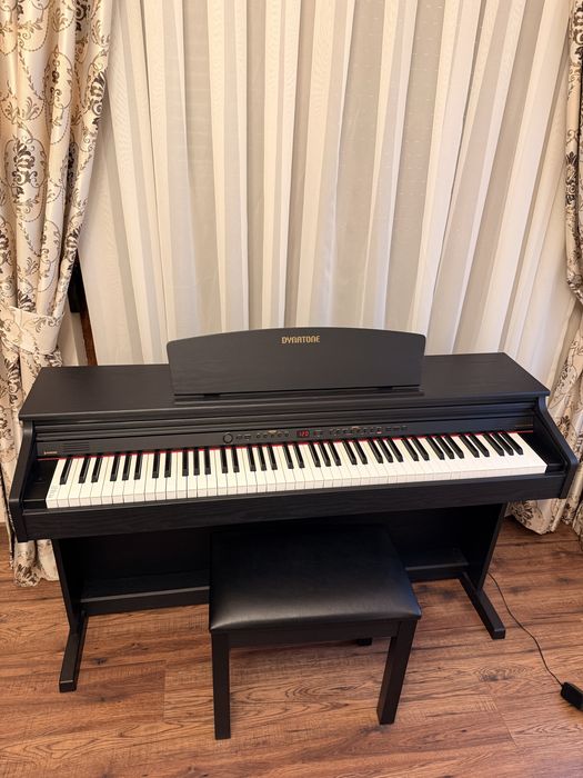 Pian dynatone SLP-150