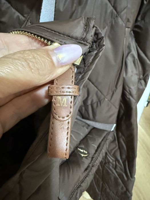 Страхотен модел преходно яке Max Mara