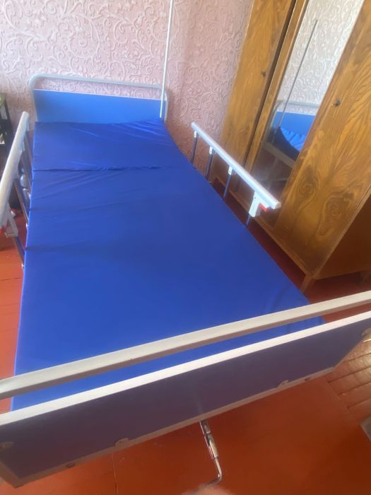 Кровать для лежачих больных