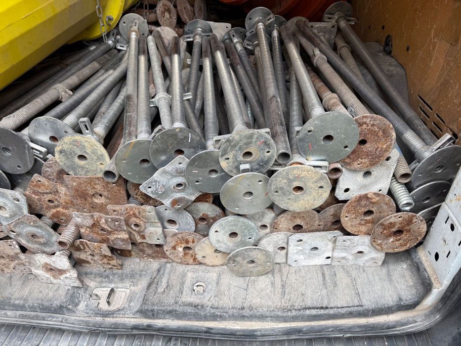 Picioare reglabile pentru schelă model italian 3,8 cm