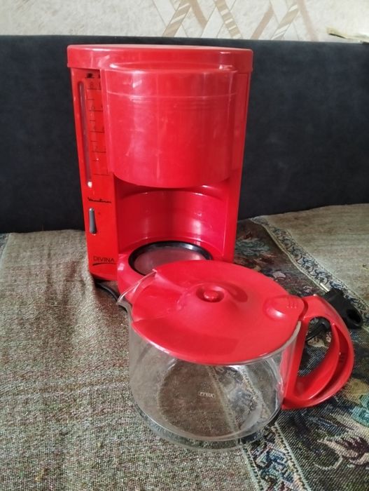 Продам кофеварку Мулинекс