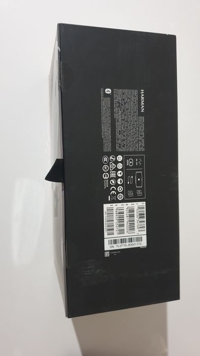 Колонка портативная JBL Charge 4