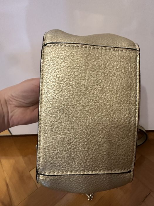 Нова чанта на Zara