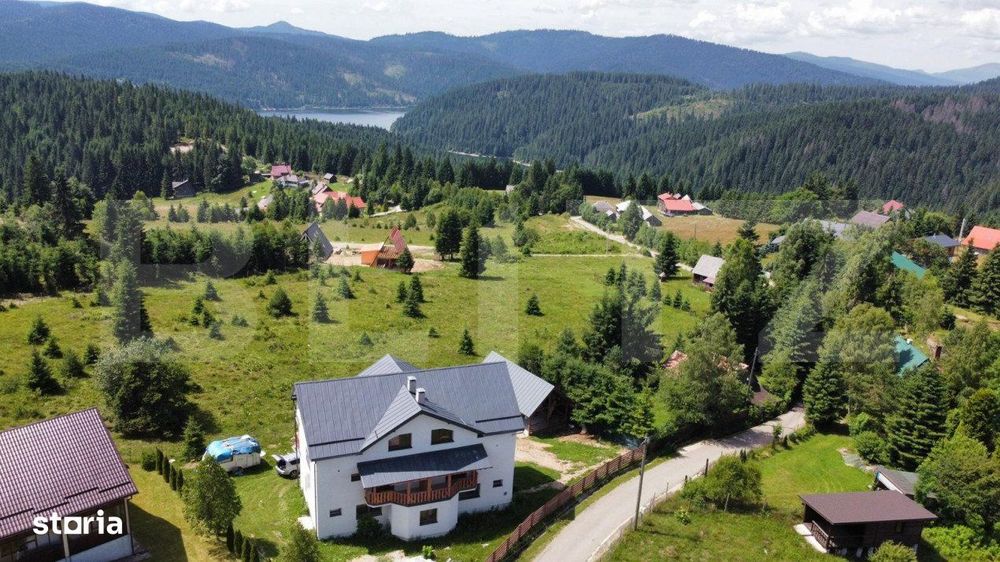 Pensiune moderna cu vedere panoramica spre Lacul Belis !