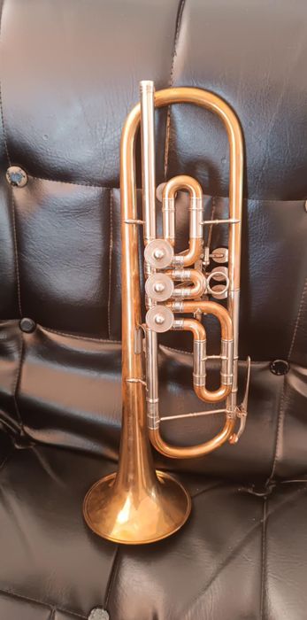 Флигорна ,Тромпет концертен!