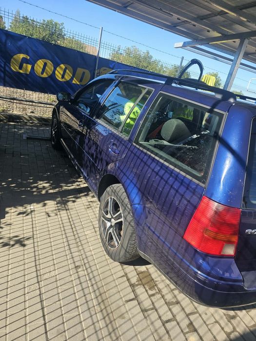 De vanzare golf 4