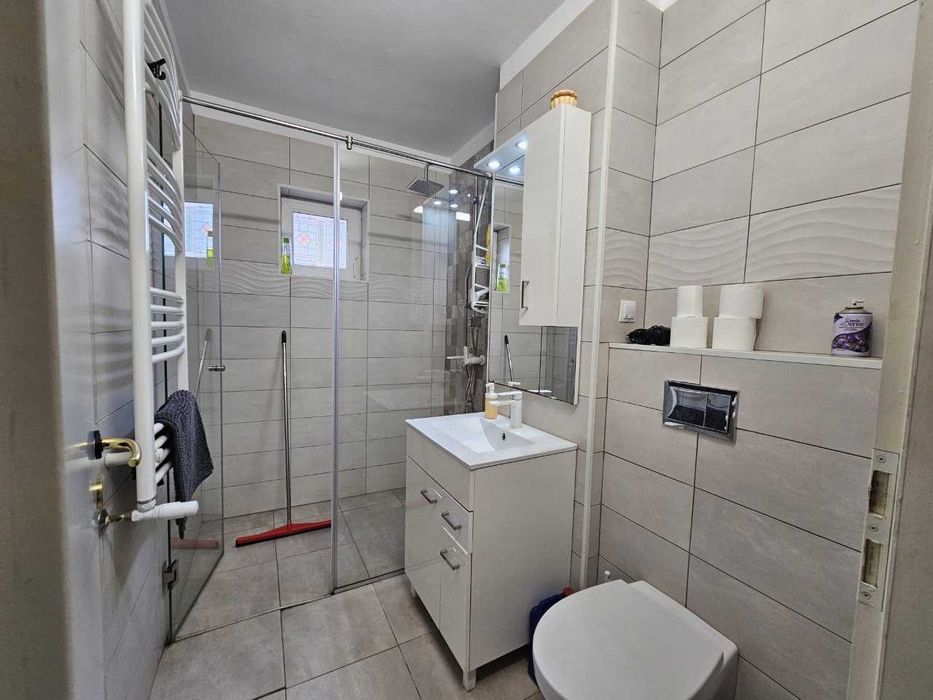 Cabana cu ciubar, disponibila de revelion